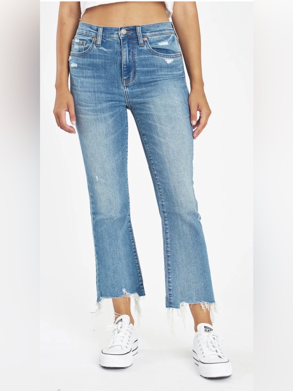 DAZE Denim Shy Girl Crop Flare Jeans Women’s Size 30 Vintage Raw Hem Med Wash